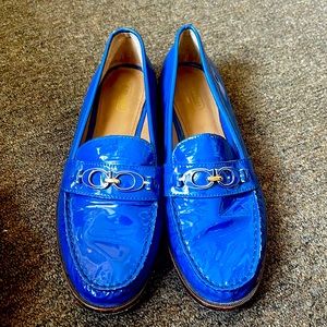 Beautiful Coach women shoes size 8.5 fast shipping.